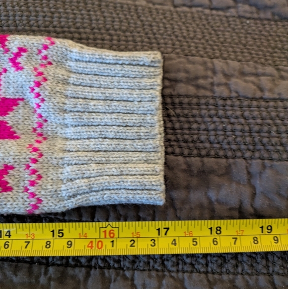 POL M Sweater with Reindeer And Snowflakes - Picture 7 of 10